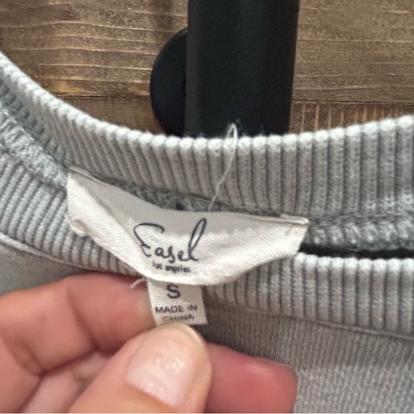 Oversized, long sleeve lightening bolt top by Easel - Picture 5 of 5